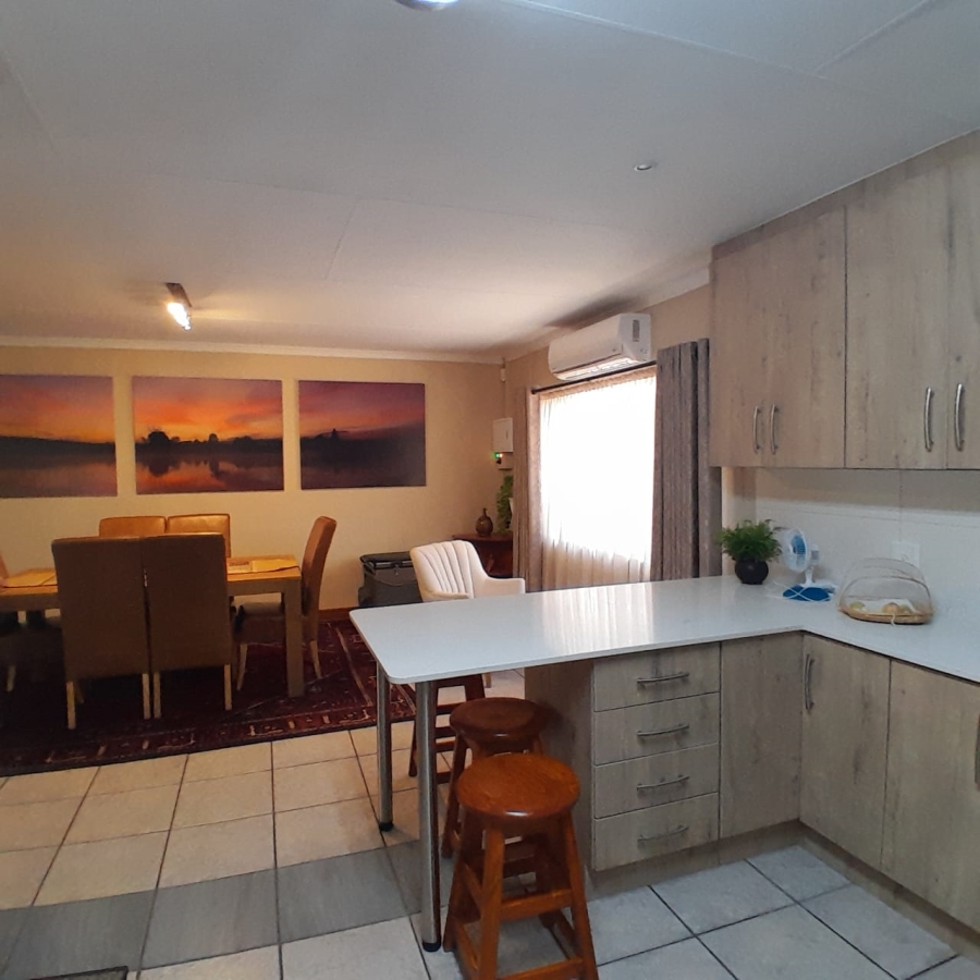 3 Bedroom Property for Sale in Safari Gardens North West